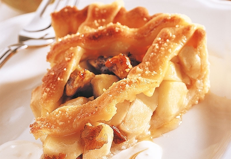 تارت التفاح والجوز