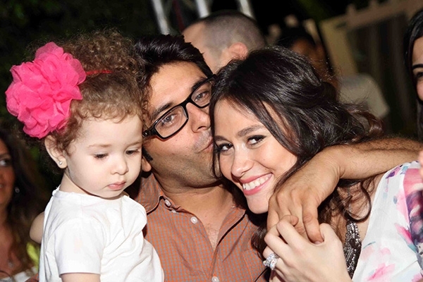 دينا ووليد وابنتهما