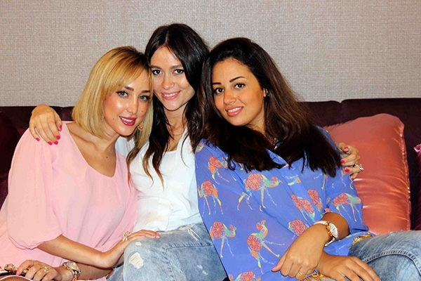 بسمة بوسيل بجوار دينا راشد