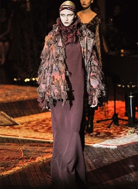 مباشرة من باريس _ عرض Frank Sorbier للأزياء الراقية لخريف وشتاء <strong  dir='ltr'>2014/2015</strong>