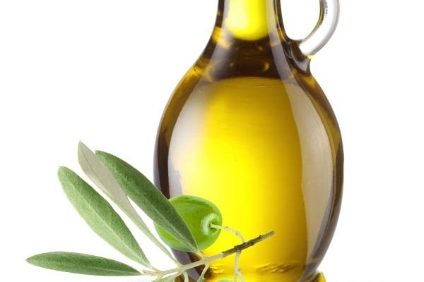 العلاقة بين زيت الزيتون وأمراض القلب؟