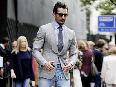 من شوارع لندن....  ديفيد غاندي في النهار والليل