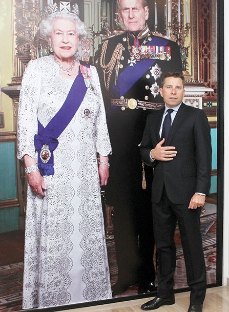 السفير البريطاني توم فليتشر