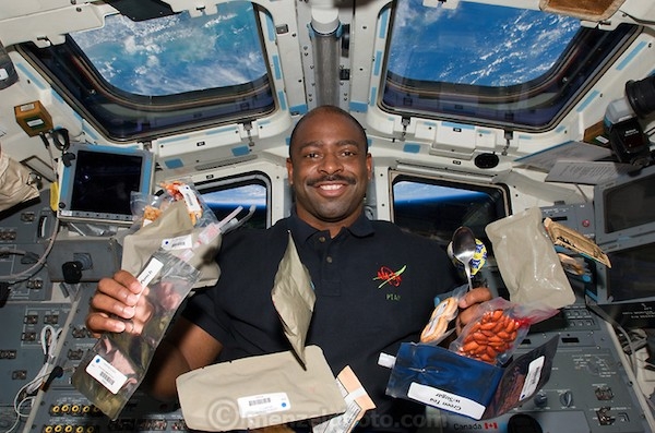 Leland Melvin