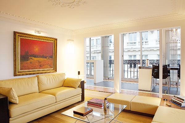 ركن أنيق في الصالون