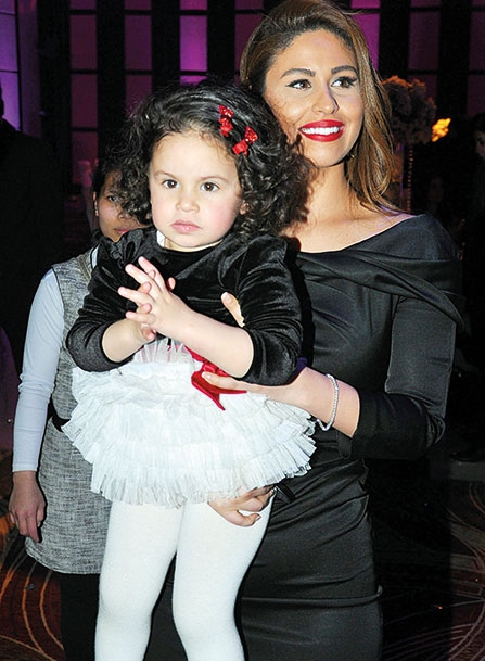 مي سليم مع لي لي ابنتها