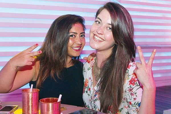 اليسار بيك وليوني الساحلي