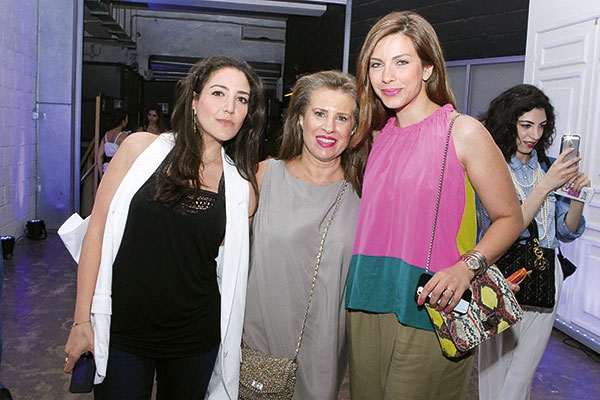 ريتا لمع ورولا ربيز وكاميليا حاطوم