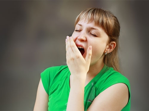 التثاؤب ينعش الدماغ