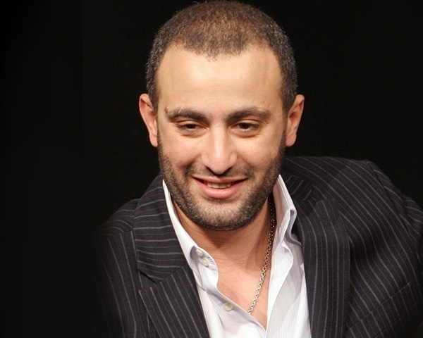 أحلام معجبة بأحمد السقا