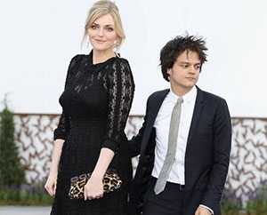 تعرّفي على مميّزات الشاب القصير...