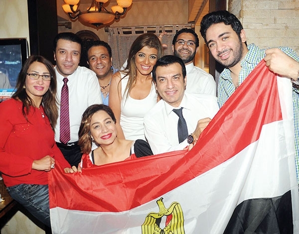 محمد فؤاد ونجوم الفن يحتفلون بتنصيب السيسي 