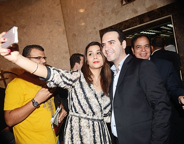 سيلفي وائل جسار في خيمة رمضانية