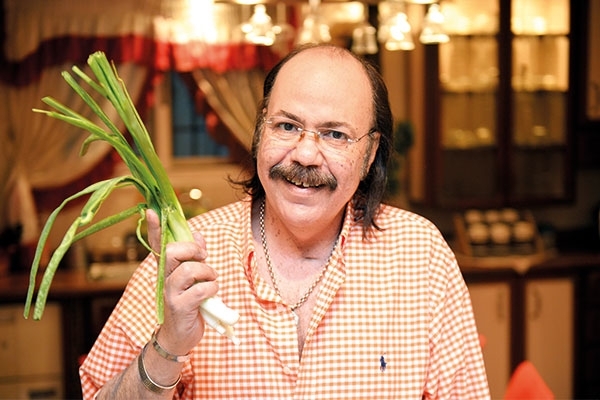 نجوم يعشقون المطبخ وآخرون يهربون منه!