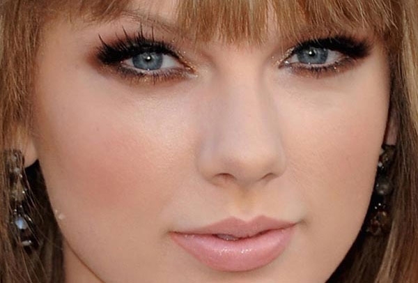 تعرفي على عيوب بشرتك وصححيها