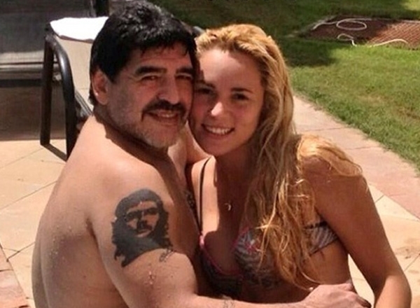 مارادونا يهتك العرض باعترافه وشرطة دبي تغضّ النظر!