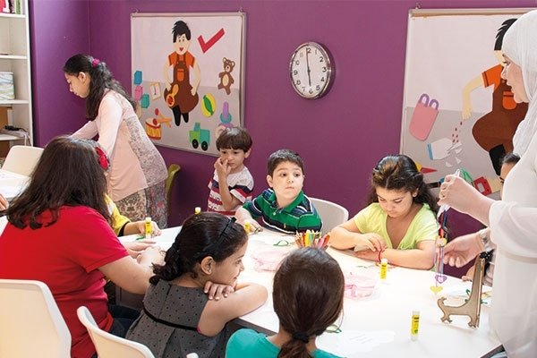 <strong  dir='ltr'>9</strong> سعوديات يدشنّ أول مكتبة متخصصة للأطفال في جدة