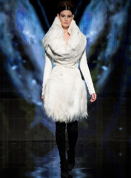 عرض Donna Karan للأزياء الجاهزة لخريف وشتاء <strong  dir='ltr'>2014/2015</strong> من نيويورك