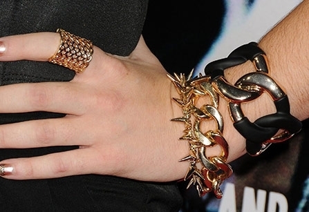 سوار واحد لا يكفي!