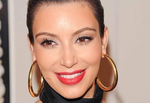 كوني جميلة مثل كيم كارداشيان...