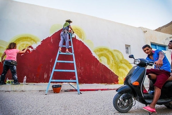 جزيرة تونسية تتحول إلى أكبر معرض فني مجاني في العالم
