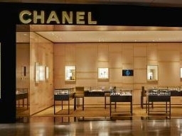افتتاح بوتيك خاص بساعات Chanel في مطار حمد الدولي في قطر