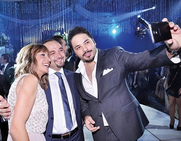 رامي عياش يشعل زفاف حفيد رئيس وزراء مصر الأسبق