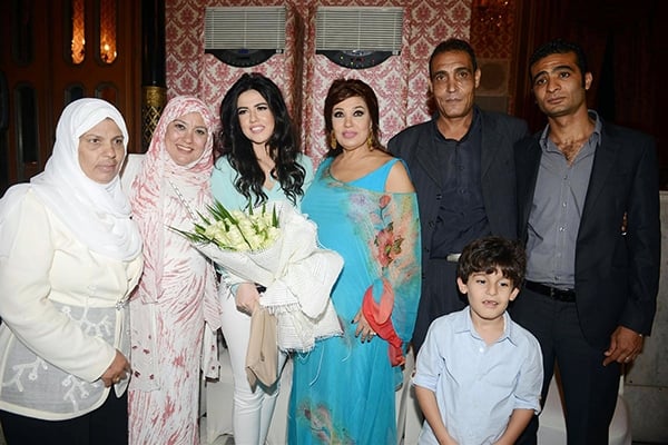 هنادي وفيفي وأشقاؤها