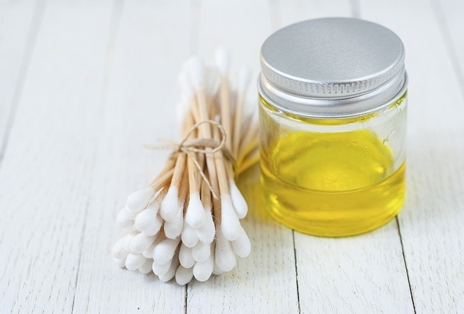 ثقافات شعبية تسيطر على أمهات متعلّمات وتجعل من المواليد حقل تجارب