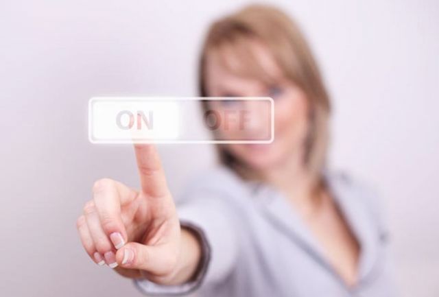 <strong  dir='ltr'>أحدث اختراع للنساء والرجال</strong> - جهاز تحكم عن بعد يمنع الحمل!