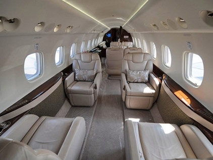 كيف تسافر بطائرة خاصة مقابل <strong  dir='ltr'>250</strong> دولاراً فقط؟