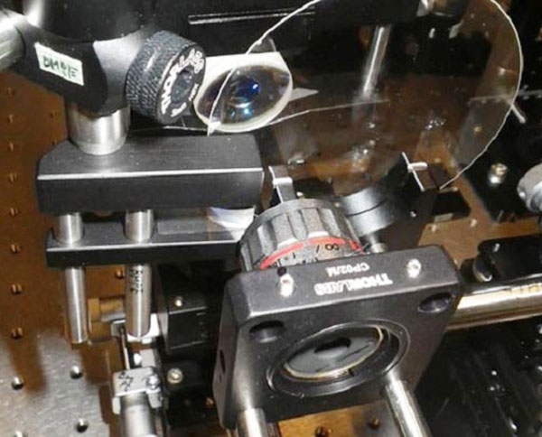 باحثون يابانيون يطورون كاميرا فائقة السرعة قادرة على تصوير التفاعلات الكيميائية