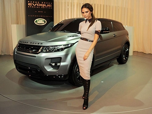 فيكتوريا بيكهام من تصميم الأزياء إلى تصميم السيارات! والنتيجة... رانج روفر إيفوك