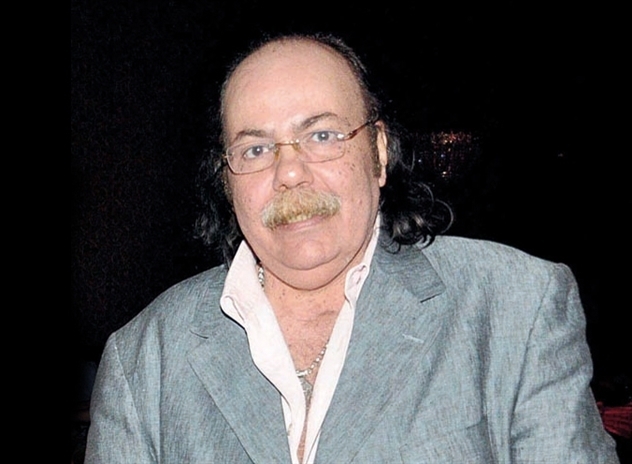 طلعت زكريا خاطبة رجل