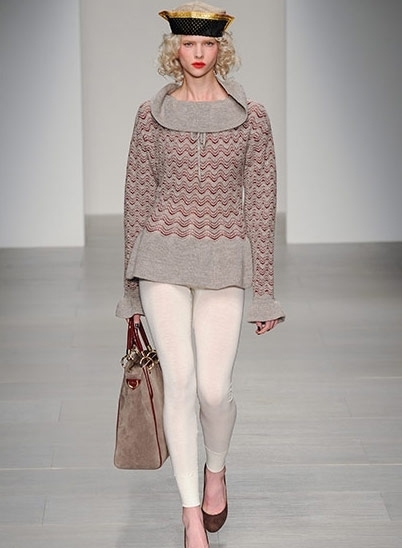 عرض Vivienne Westwood للأزياء الجاهزة لخريف وشتاء <strong  dir='ltr'>2014/2015</strong> من لندن