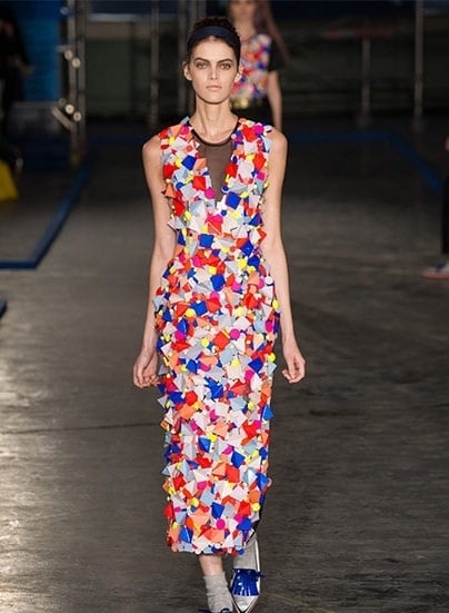 عرض Roksanda Ilincic للأزياء الجاهزة لخريف وشتاء <strong  dir='ltr'>2014/2015</strong> من لندن