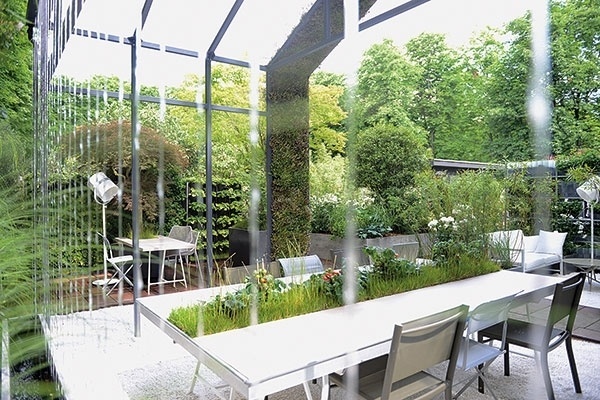 حدائق جاهزة على الشرفات أو فوق السطوح