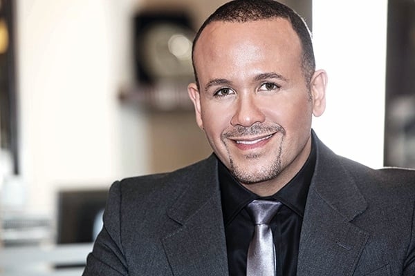 هشام عباس: بكيت بسبب إعلان وأتعاون مع حميد الشاعري في ألبومي الجديد