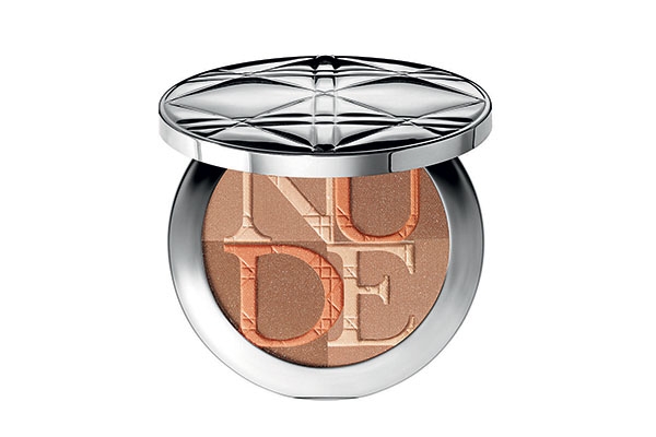 متألقة Dior Diorskin Nude Shimmer in Amber 002
