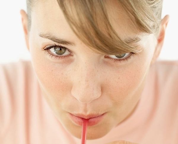 كيف تسبب المشروبات الغازية الدايت زيادة الوزن؟... 