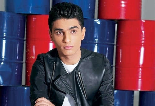 <strong  dir='ltr'>5</strong> أسباب لاعتماد أسلوب محمد عساف