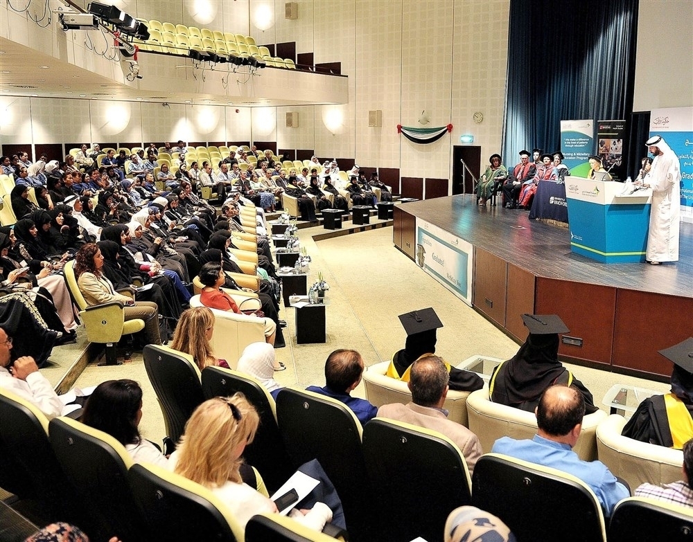 ممرضات بدرجة الماجستير بصحة دبي