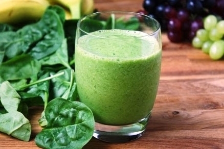 هل تبحثين عن قاطع شهية فعال؟ عصير السبانخ هو الحل السحري!