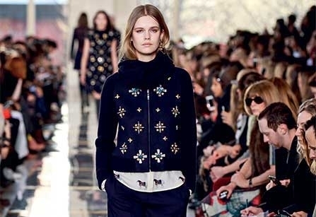 Tory Burch مجموعة خريف <strong  dir='ltr'>2014</strong> بسيطة وقوية