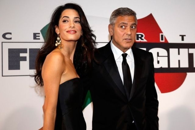 أصبحت اللقاءات علنية... سر العشاء الذي جمع جورج كلوني وأمل علم الدين