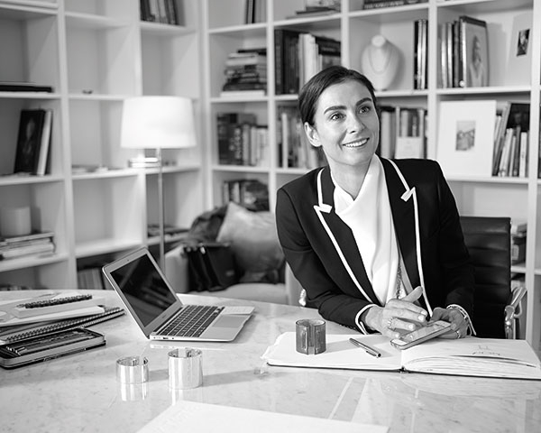 مديرة التصميم لدى دار تيفاني فرانشيسكا أمفيثياتروف: في دار تيفاني نتمتع بحرية ابتكار قواعدنا وكسرها