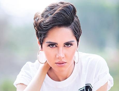 ياسمين رئيس في السويد من أجل 