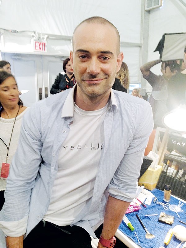 8 خطوات سريعة لماكياج المراهقات!