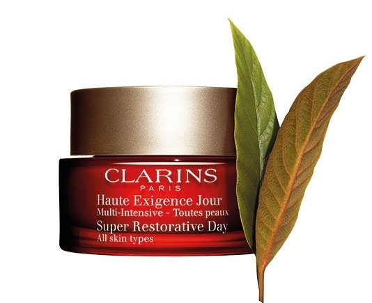 الكريم النهاري Super Restorative Day من Clarins