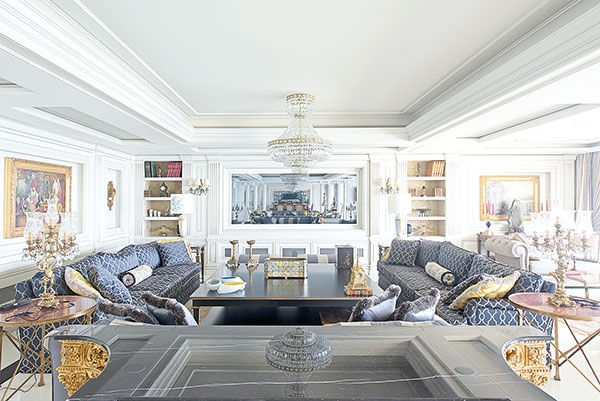 منزل كلاسيكي يتخطّى الفخامة....